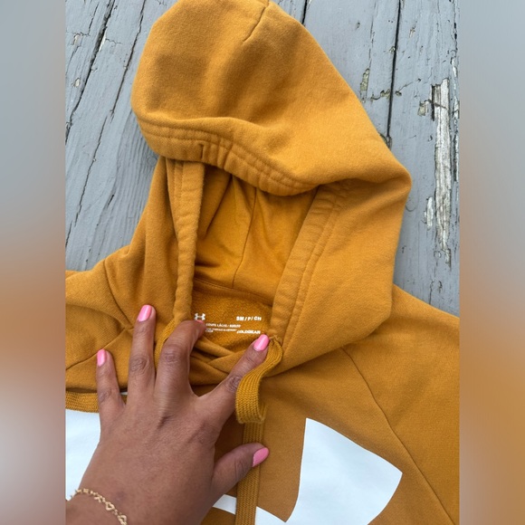 Under Armour • pullover mustard hoodie - Picture 7 of 8